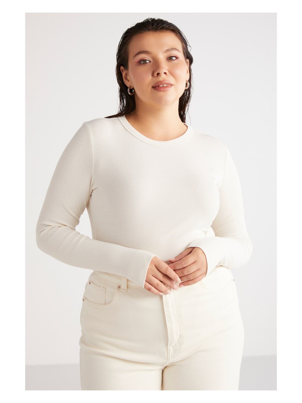 Ethiquet Ainobb Kadın Fitilli Görünümlü Vücudu Tamamen Saran Yuvarlak Yaka Bej Büyük Beden Bluz - Görsel 4