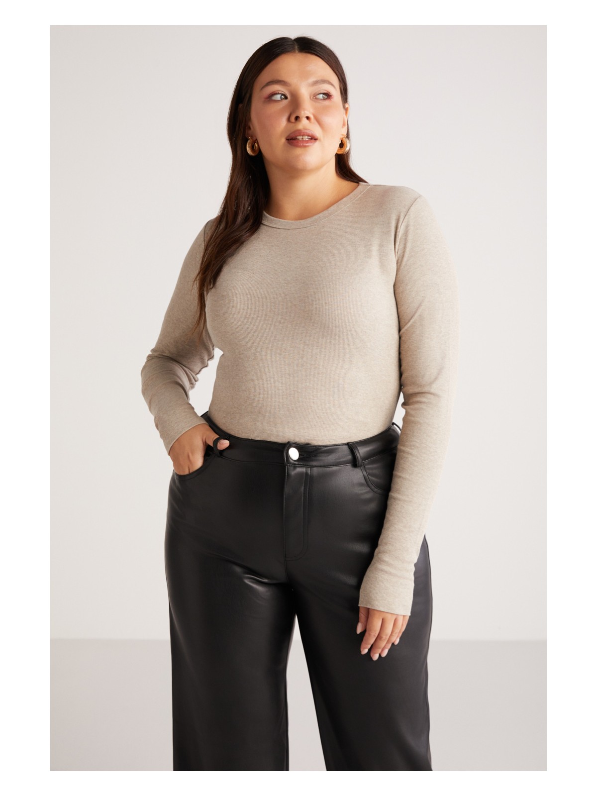 Ethiquet Ainobb Kadın Fitilli Görünümlü Vücudu Tamamen Saran Yuvarlak Yaka Bej Büyük Beden Bluz