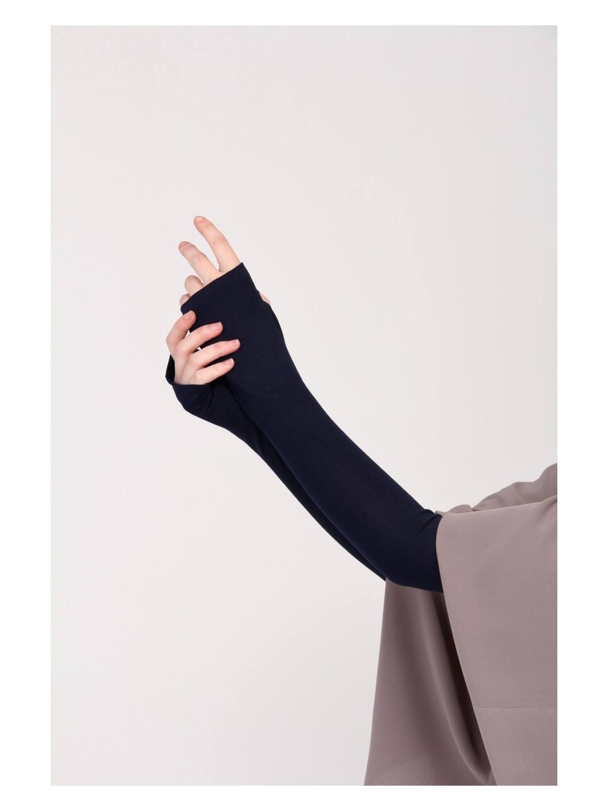 Manolyaşal İslamic Hijab Manolya Şal Parmak Geçmeli Kaymayan Terletmeyen 45CM Likralı Penye Kolluk 1 Çift