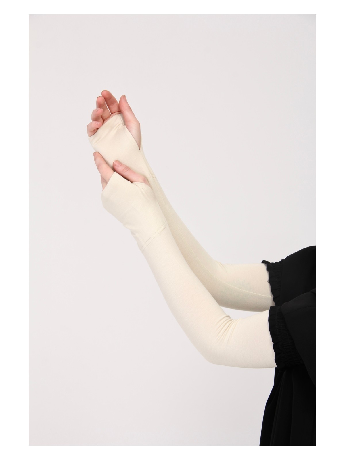 Manolyaşal İslamic Hijab Manolya Şal Parmak Geçmeli Kaymayan Terletmeyen 45CM Likralı Penye Kolluk 1 Çift