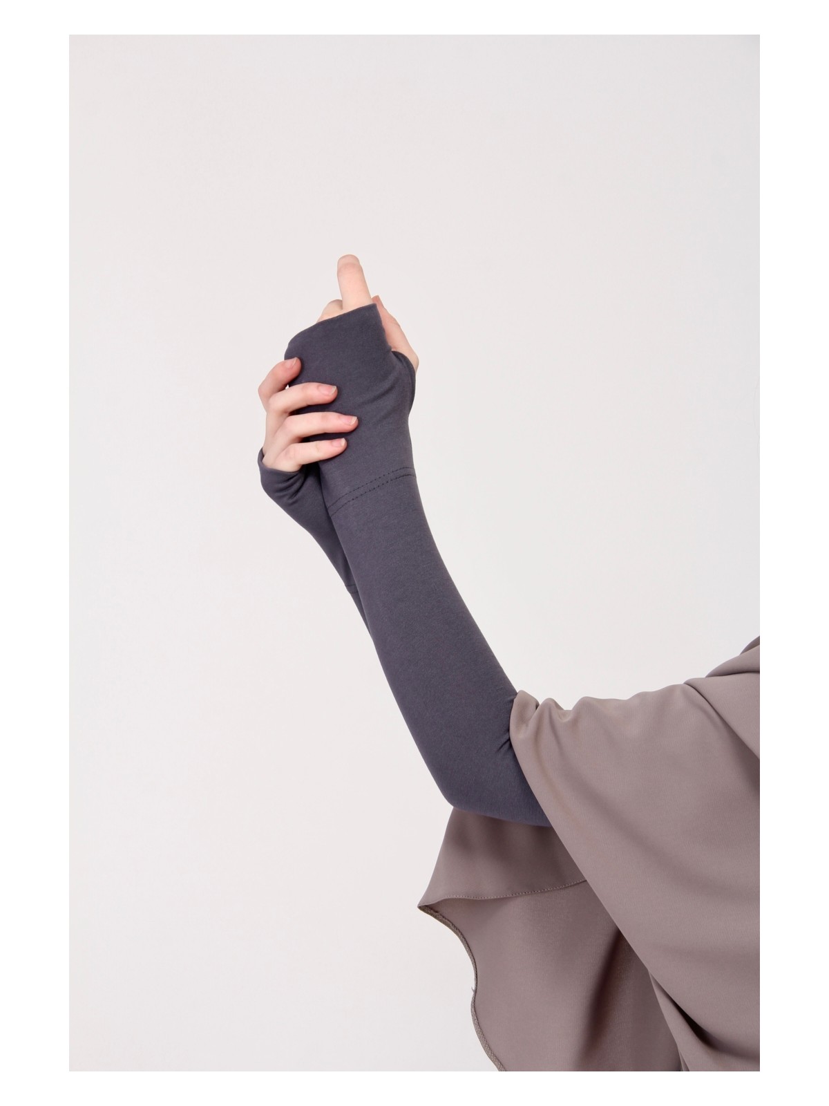 Manolyaşal İslamic Hijab Manolya Şal Parmak Geçmeli Kaymayan Terletmeyen 45CM Likralı Penye Kolluk 1 Çift