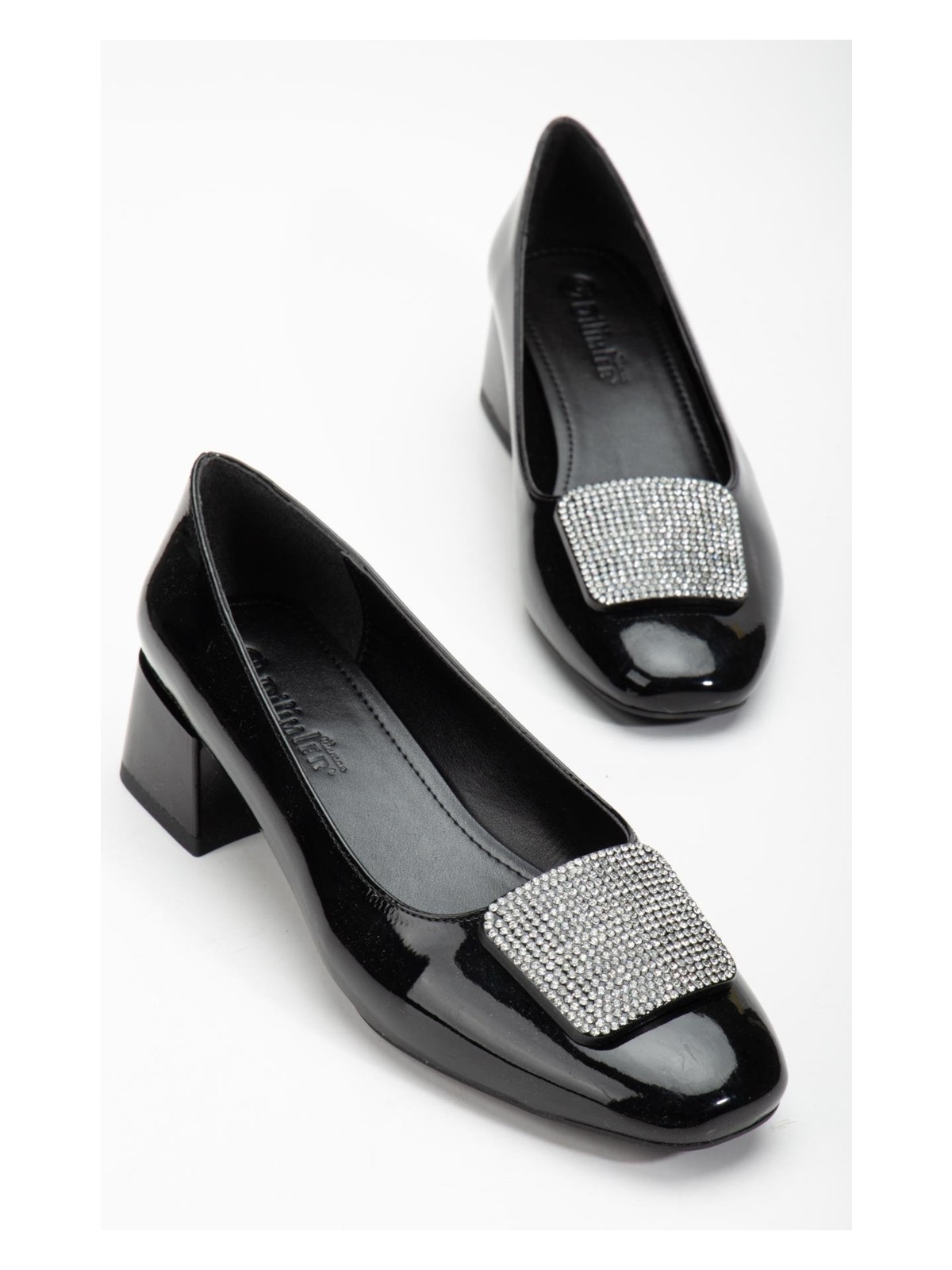 Dilimler Ayakkabı Büyük Numara Rugan Kare Taşlı Siyah Kadın Kısa Topuklu Ayakkabı