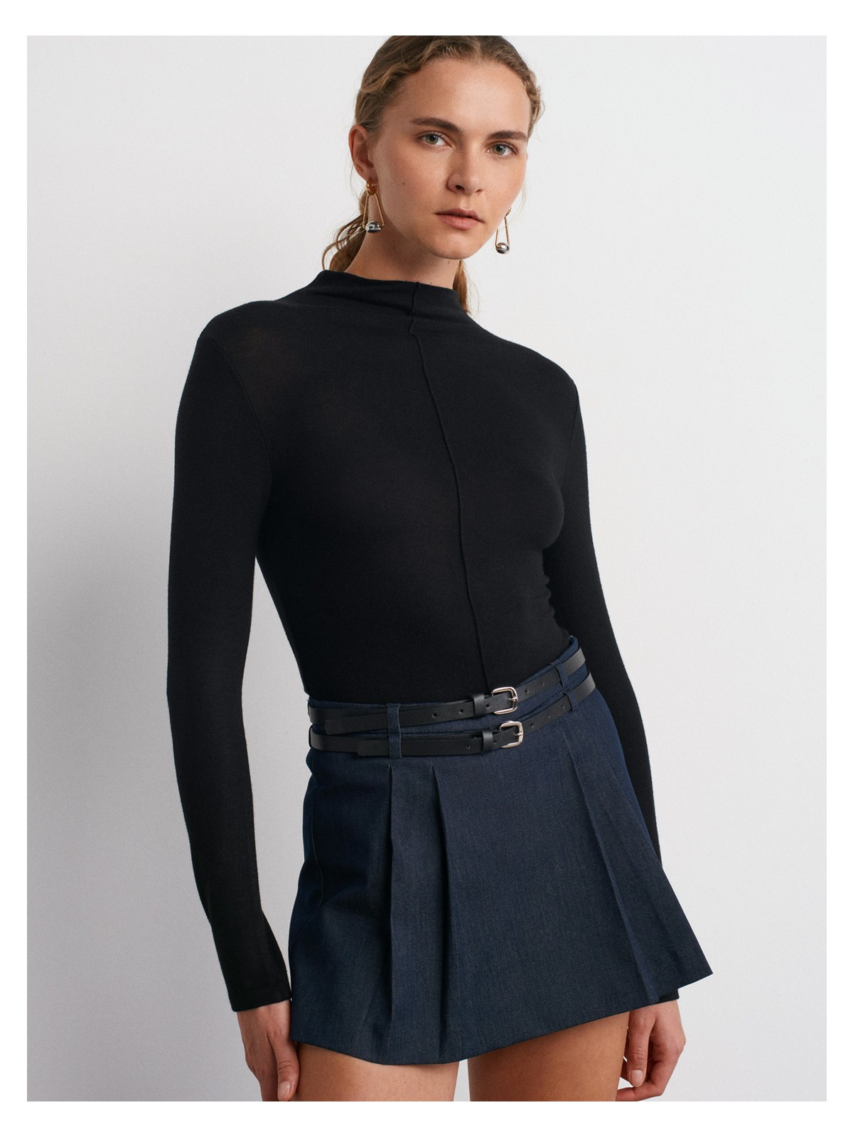 Dilvin 31391 Siyah Dik Yaka Uzun Kollu Kadın Top Pamuk Kumaş Günlük Stil