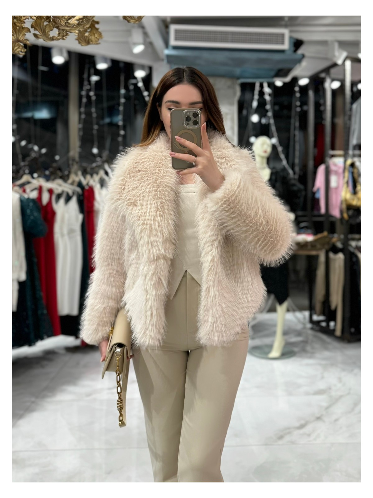 Miss Swans Melinda Şal Yaka Kürk Kısa Kaban Krem