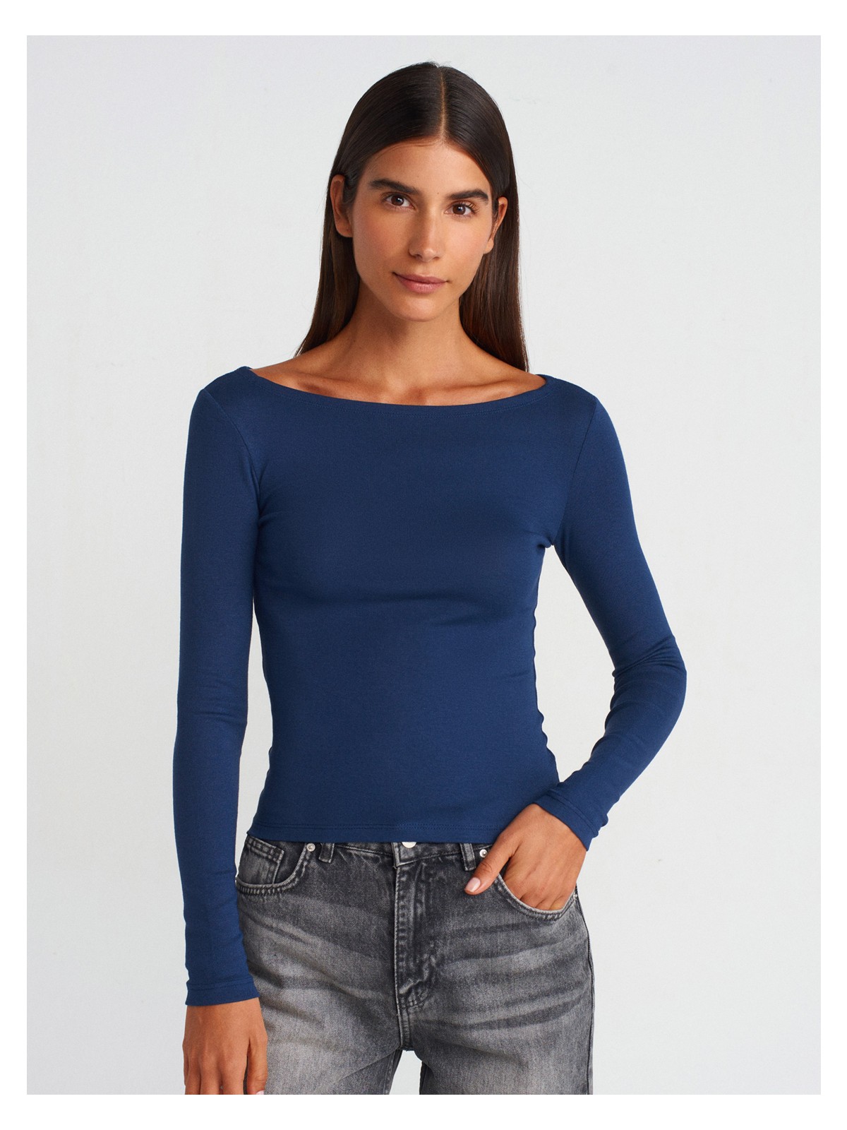 Dilvin 31332 Kayık Yaka Uzun Kollu Top-Beyaz - Görsel 7