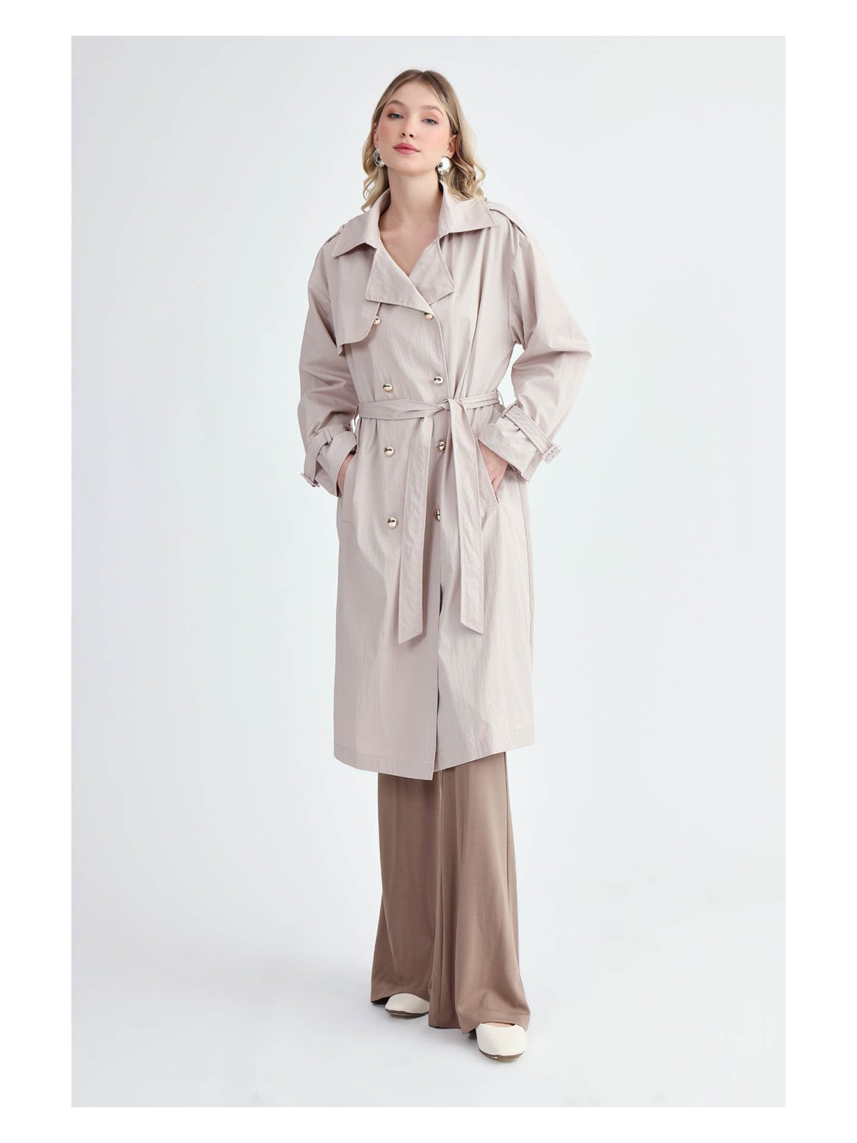 Vitrin Metal Düğmeli Kemerli Trençkot