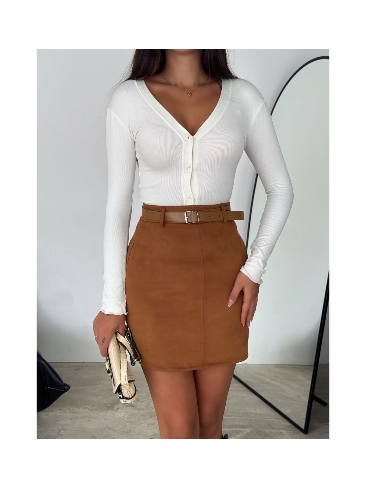 Gugus Kadın Mini Boy Süet Etek Kemerli Diz Üstü - Görsel 3