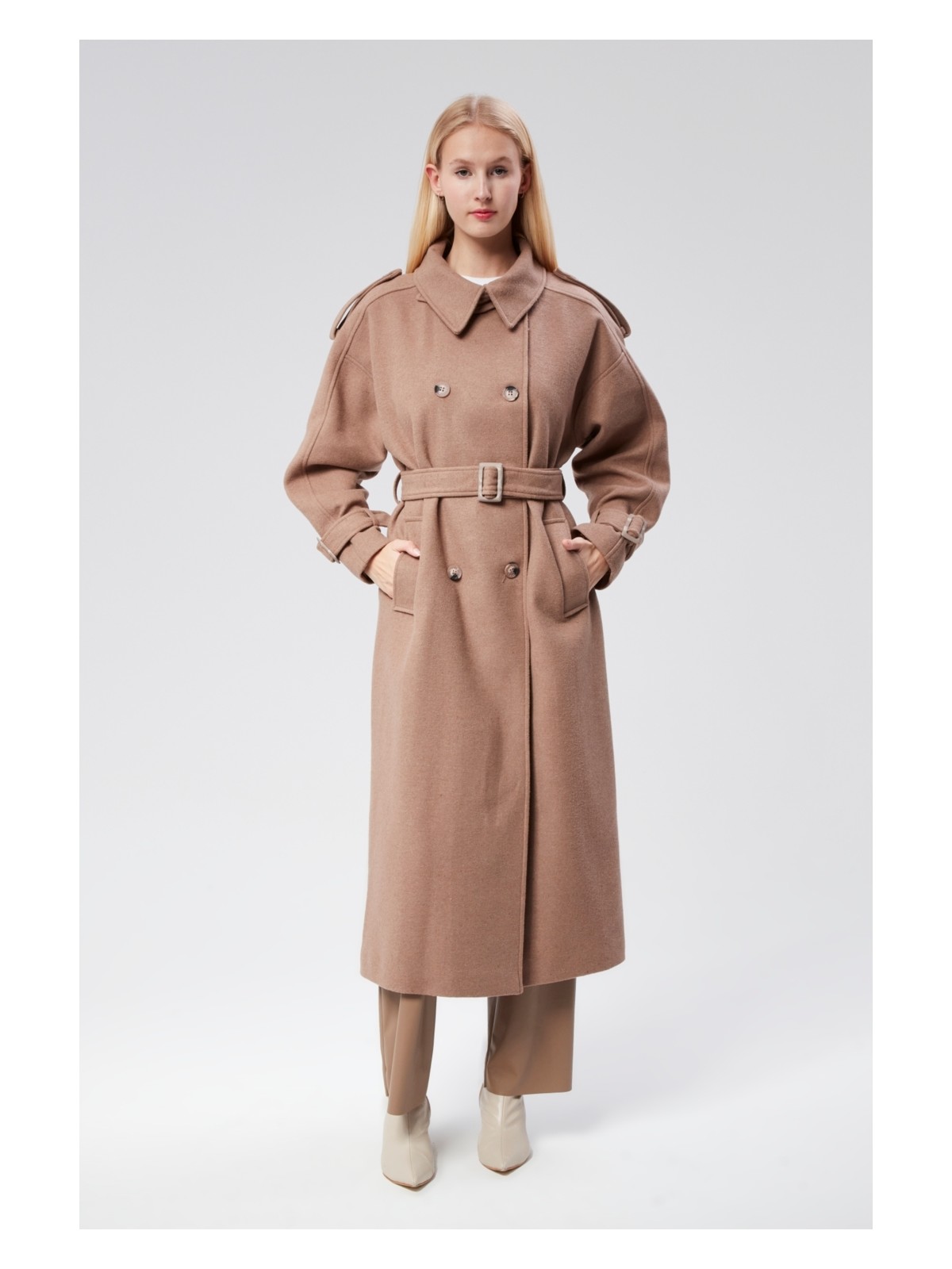 Bolivente Kuşaklı Oversize Kaşe Kaban