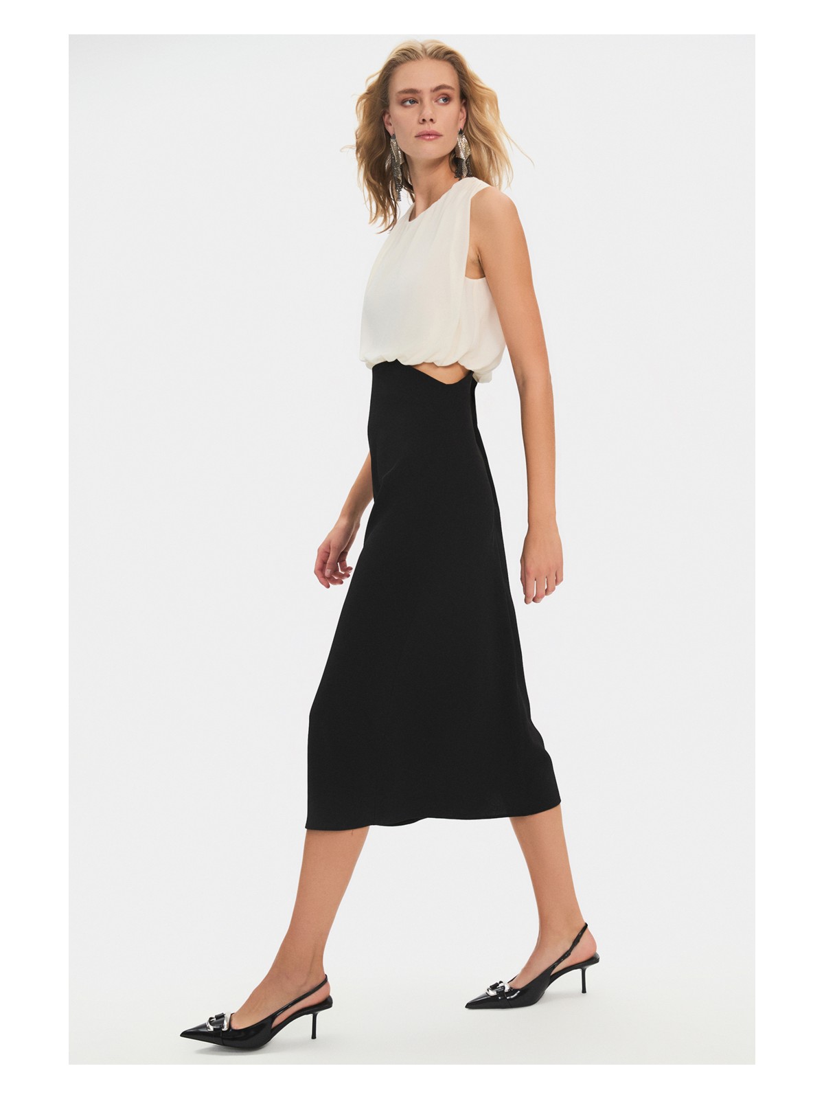 NG Style Kadın Pencere Detaylı Elbise