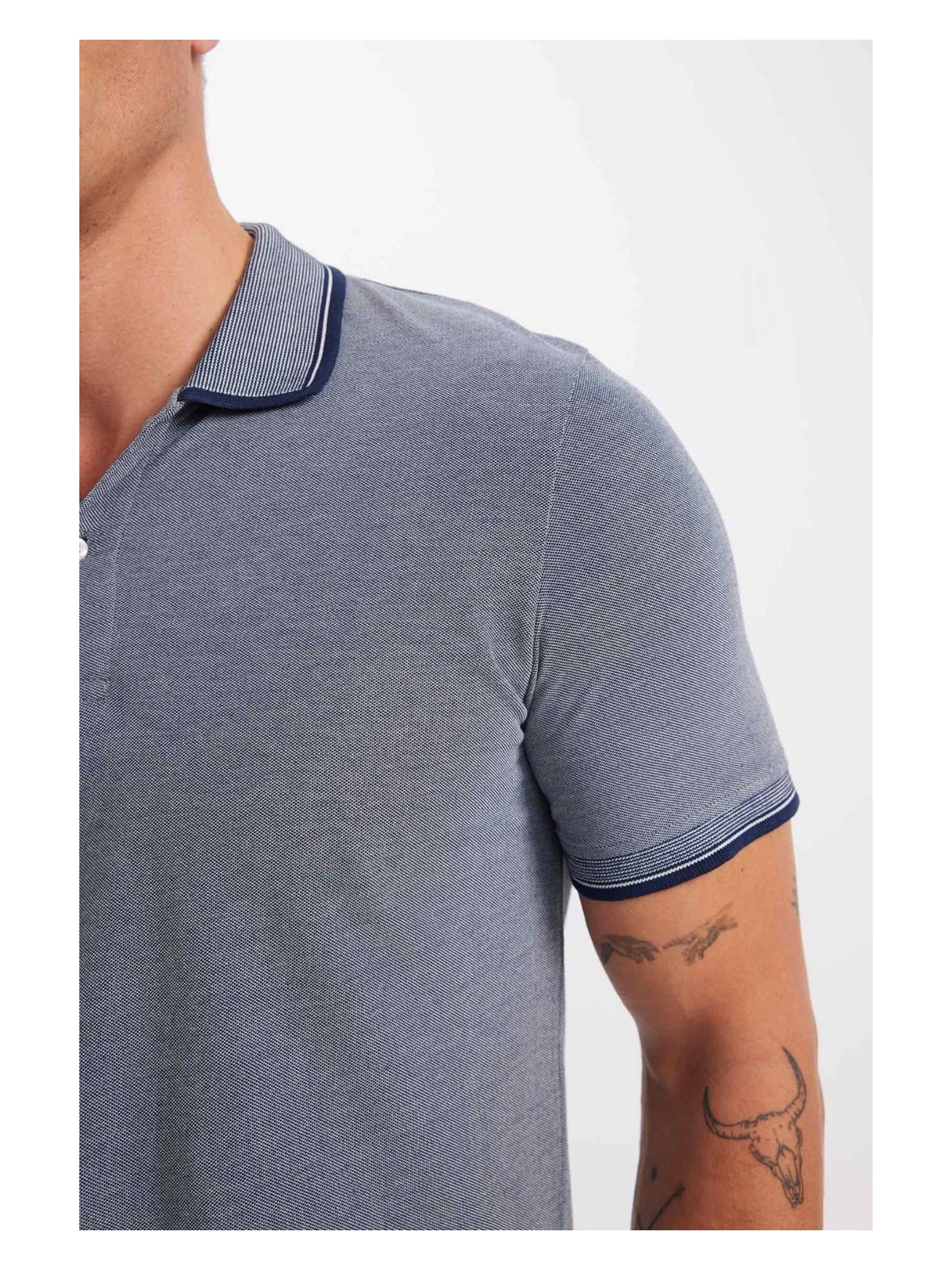 DeFacto Slim Fit Dar Kesim Polo Yaka Kısa Kollu Pamuklu Tişört D0033AXNS - Görsel 5