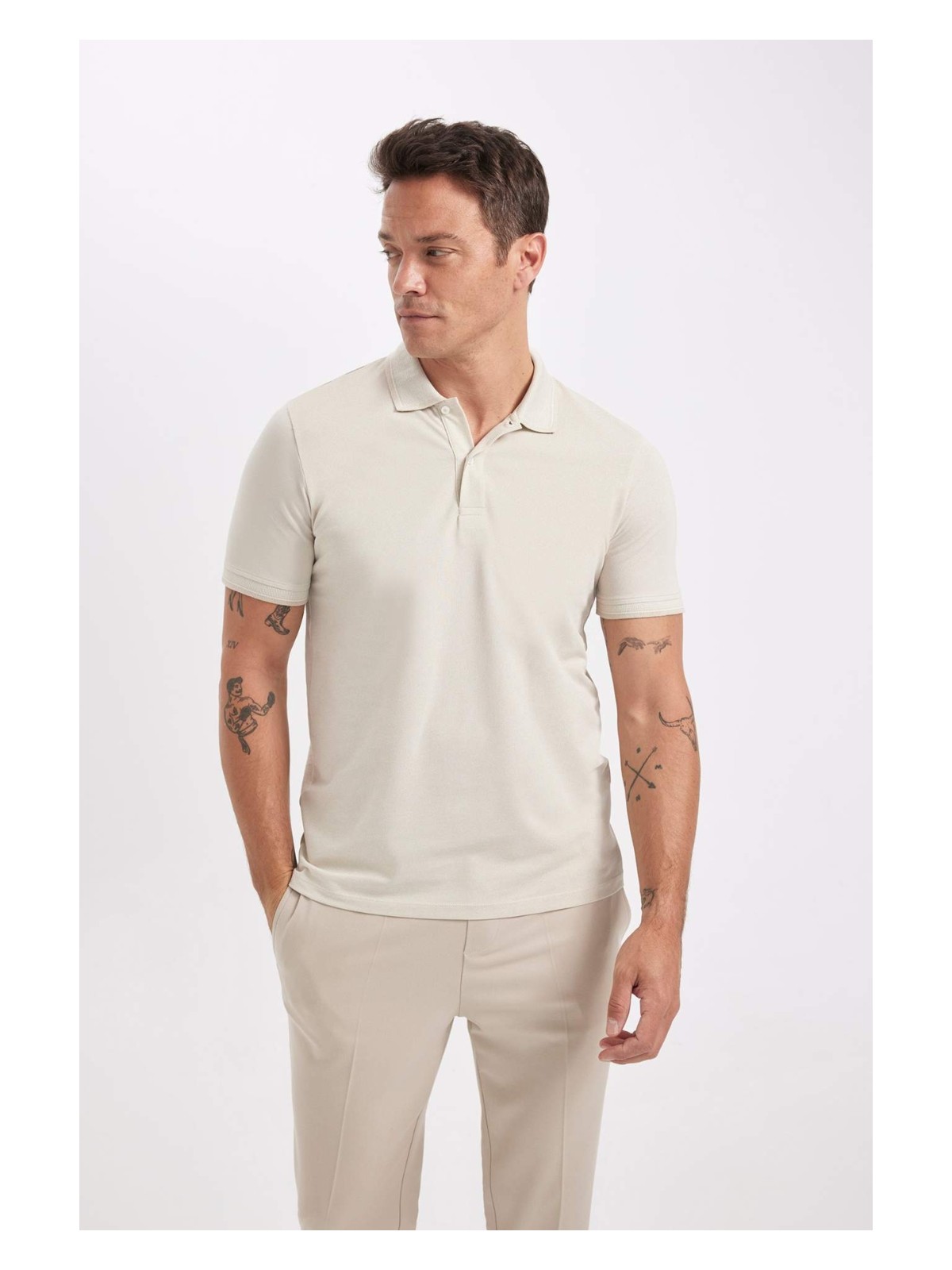 DeFacto Slim Fit Dar Kesim Polo Yaka Kısa Kollu Pamuklu Tişört D0033AXNS - Görsel 4