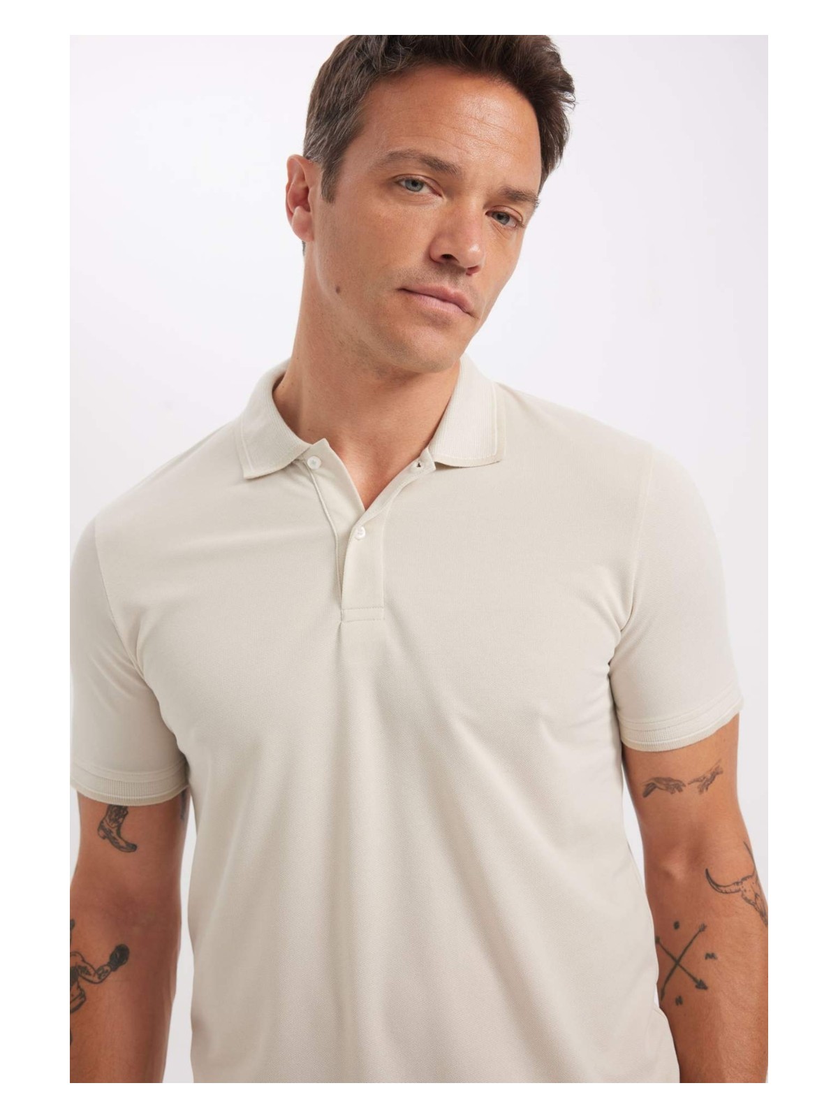 DeFacto Slim Fit Dar Kesim Polo Yaka Kısa Kollu Pamuklu Tişört D0033AXNS - Görsel 6
