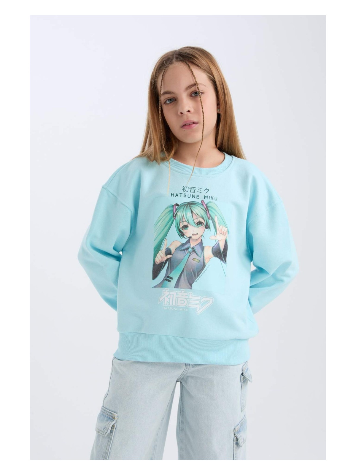 DeFacto Hatsune Miku Oversize Geniş Kalıp Bisiklet Yaka Sweatshirt Kız Çocuk D2826A824WN