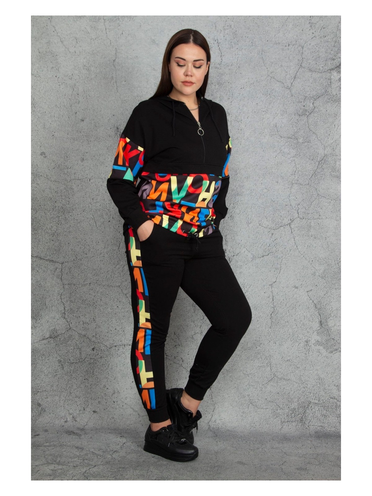 Şans Tekstil Kapşonlu Fermuar ve Baskı Detaylı Kuşgözlü Sweatshirt Pantolon Takım