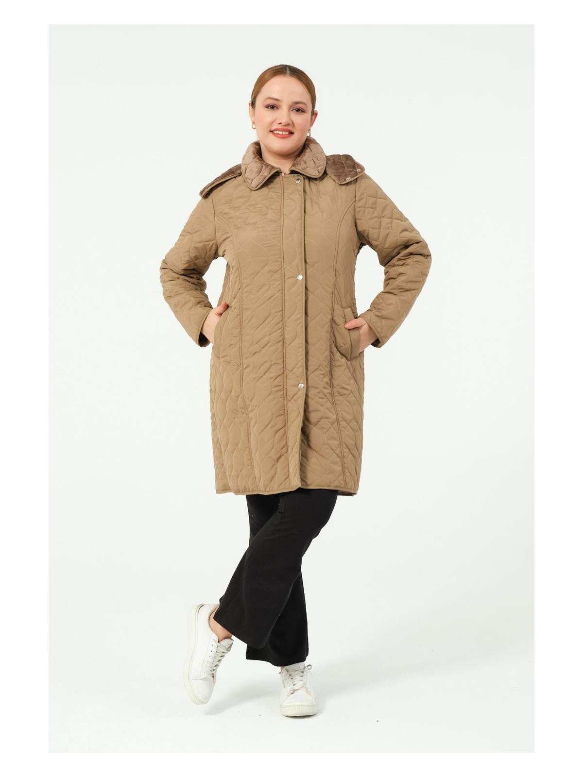 Ahunaz Büyük Beden Içi Tüylü Kapüşonlu Kapitone Mont