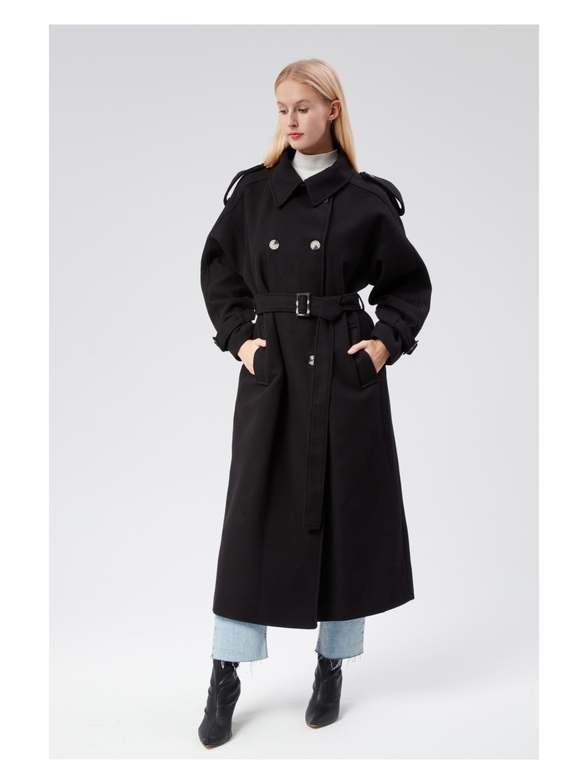 Bolivente Kuşaklı Oversize Kaşe Kaban