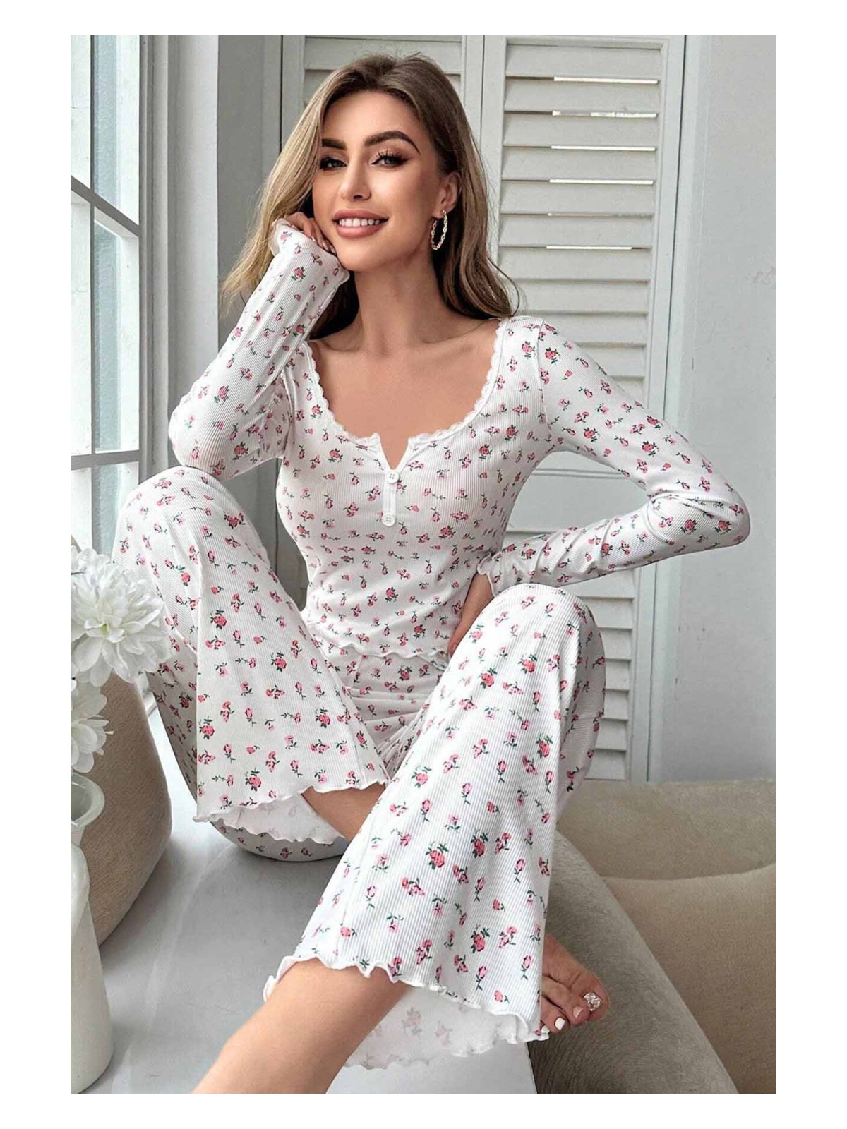 Merry See Çiçek Desenli Uzun Kollu Pijama Takımı