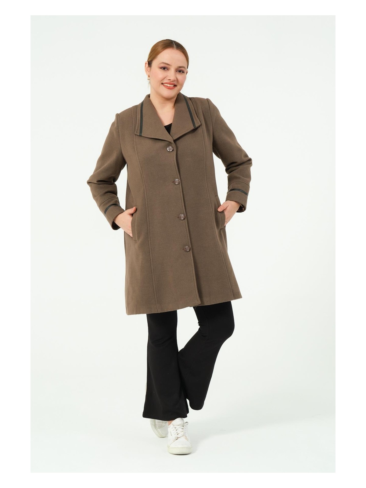 Kösem Kadın Astarlı Önü Düğmeli Kışlık Anne Erkek Yaka Kısa Kaşe Kaban - Görsel 4