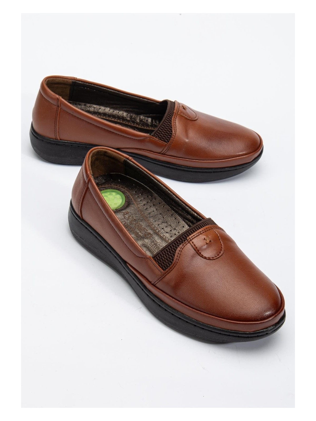 Dilimler Ayakkabı Büyük Numara Hakiki Deri Kadın Günlük Ortopedik Ayakkabı Siyah Düz Model - Görsel 6