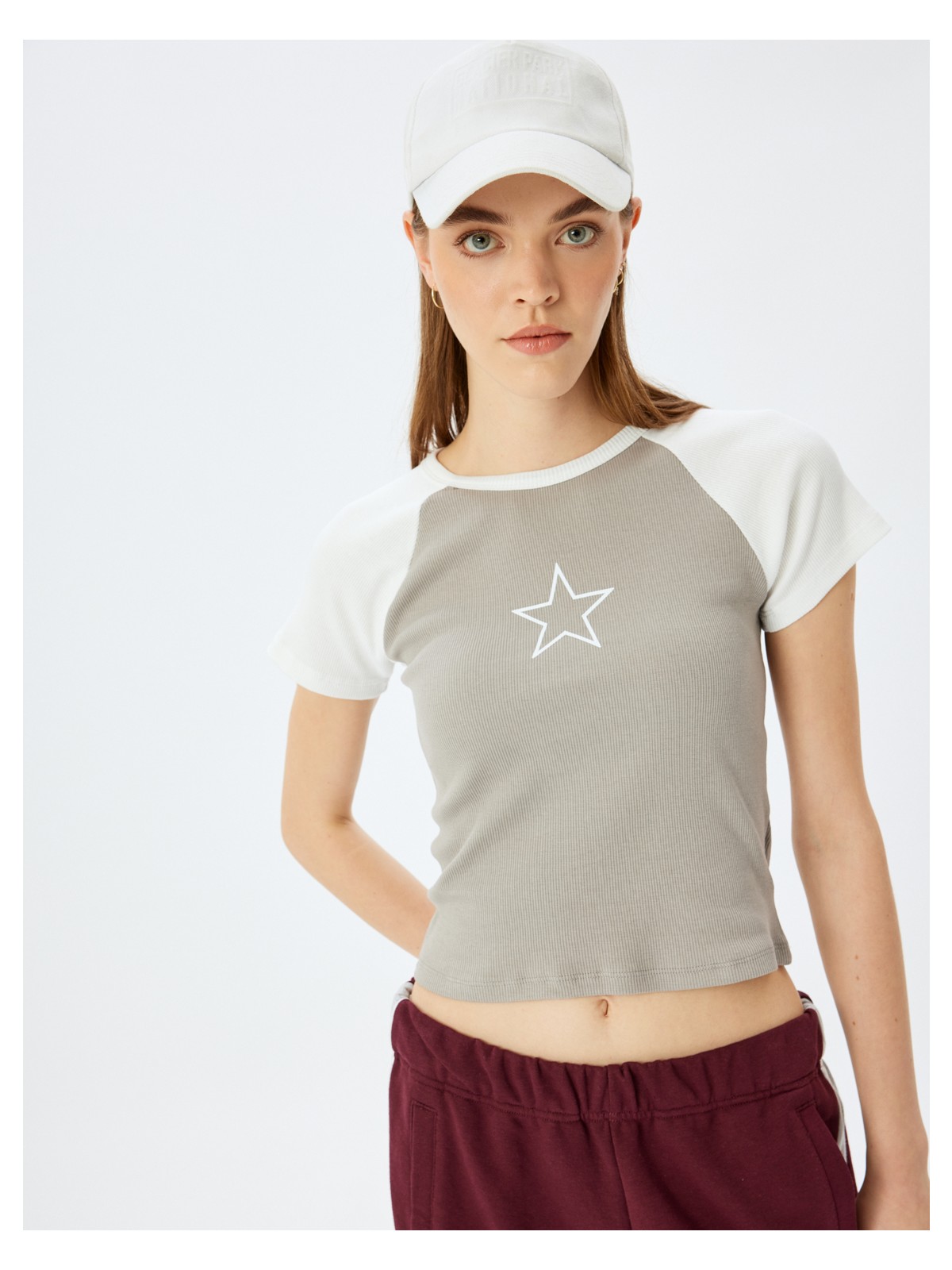 Koton Yıldız Baskılı Reglan Kollu Bisiklet Yaka Kaşkorse Slim Fit Tişört