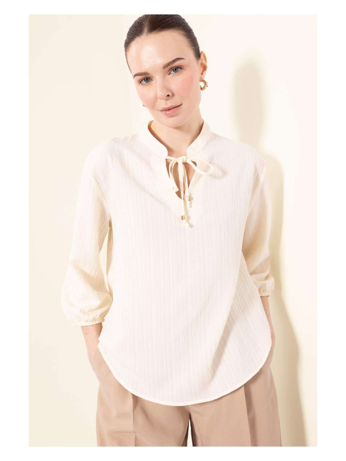 DeFacto Regular Fit Apaş Yaka Uzun Kollu Gömlek E1651AX25SP