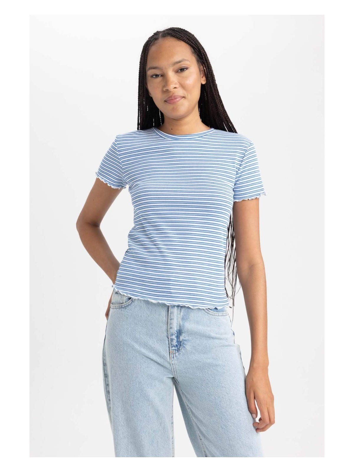 DeFacto Slim Fit Bisiklet Yaka Kısa Kollu Tişört B0645AXNS - Görsel 6