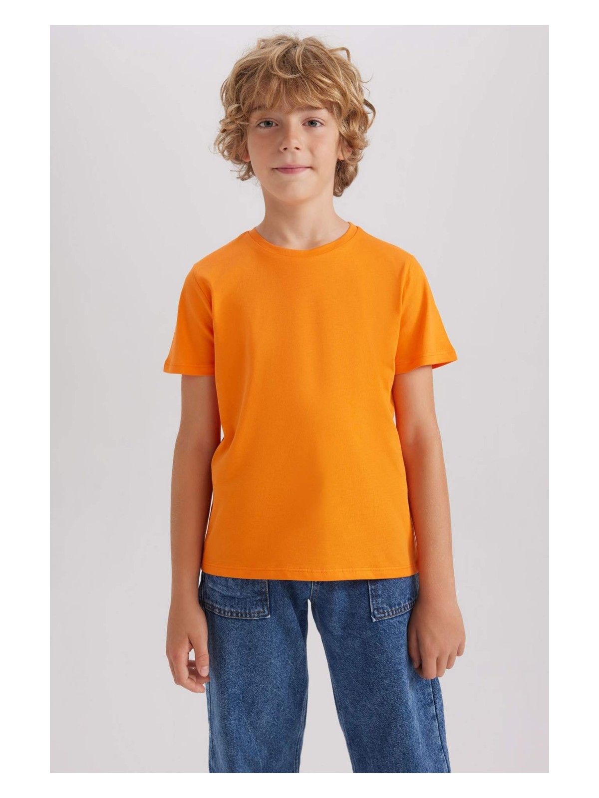 DeFacto Bisiklet Yaka Basic Düz Kısa Kollu Tişört Erkek Çocuk B0667A8NS - Görsel 7