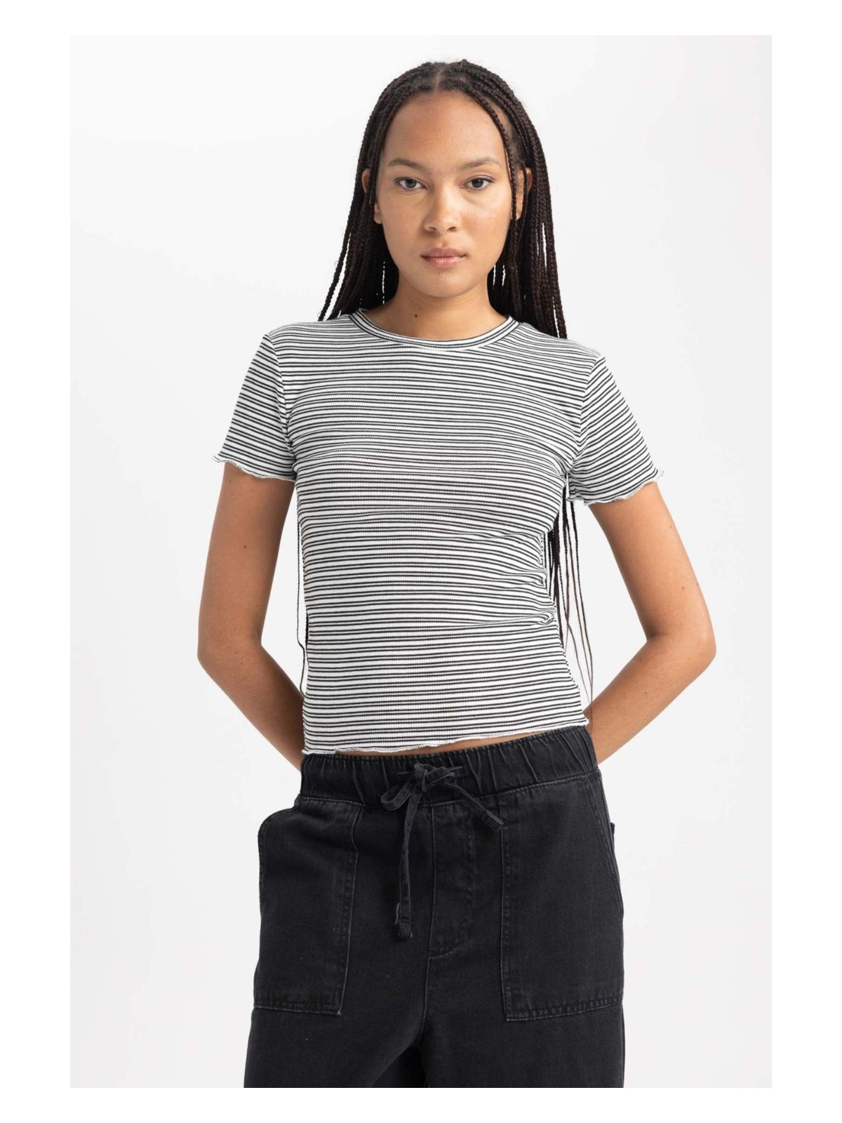 DeFacto Slim Fit Bisiklet Yaka Kısa Kollu Tişört B0645AXNS