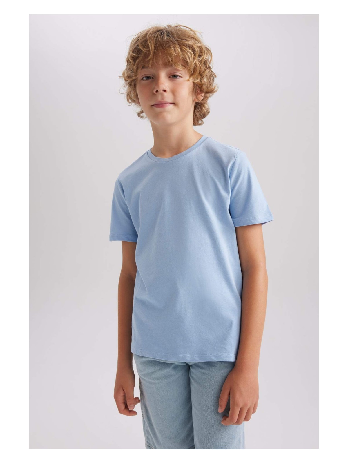 DeFacto Bisiklet Yaka Basic Düz Kısa Kollu Tişört Erkek Çocuk B0667A8NS - Görsel 8