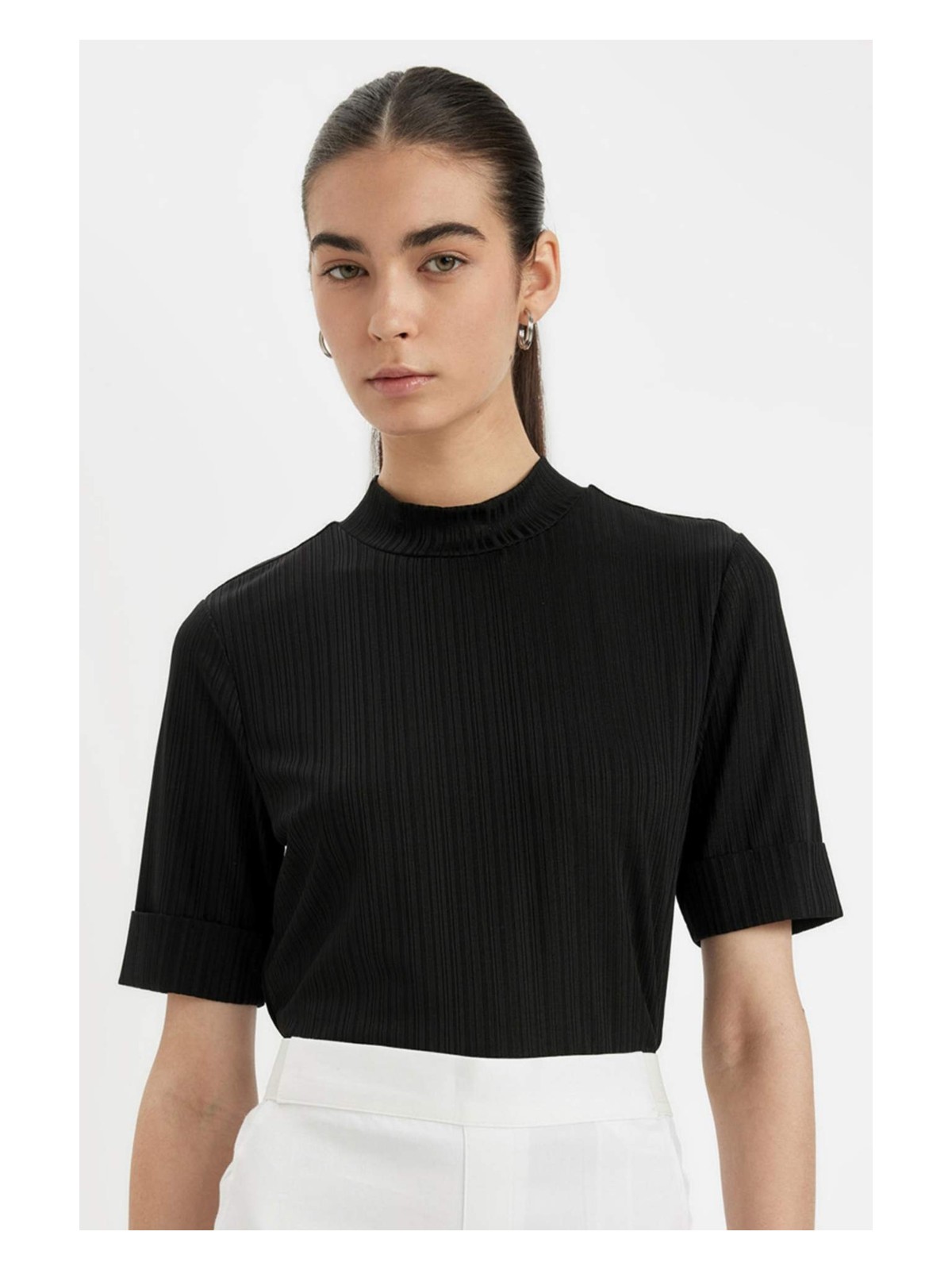 DeFacto Yarım Balıkçı Yaka Smart Fitilli Kaşkorse Basic Tişört B1177AX24AU - Görsel 3