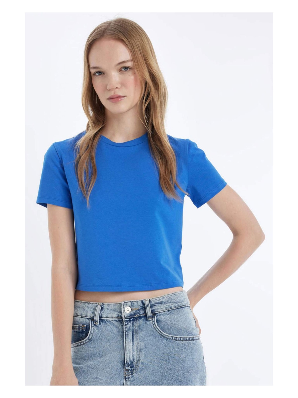 DeFacto Fitted Bisiklet Yaka Basic Düz Kısa Kollu Tişört Z8790AZ24AU