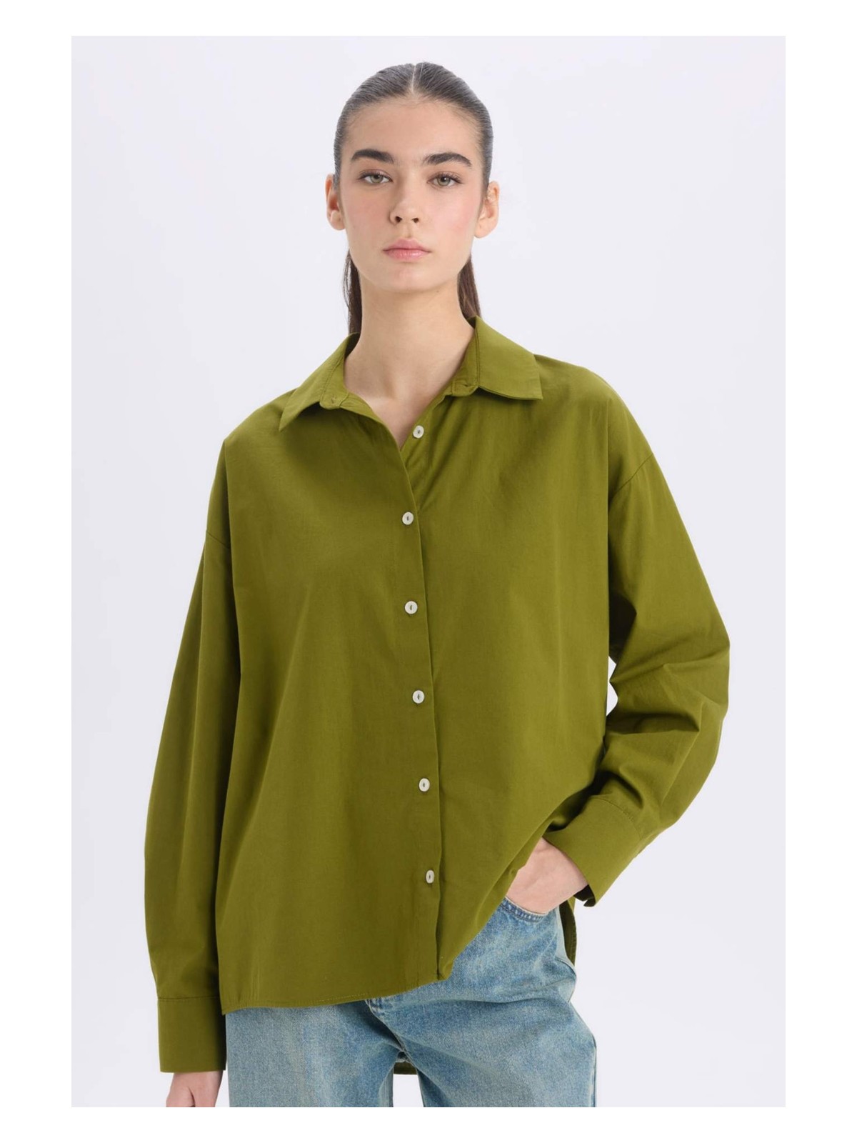 DeFacto Oversize Geniş Kalıp Poplin Basic Düz Uzun Kollu Gömlek E2677AX24WN - Görsel 5