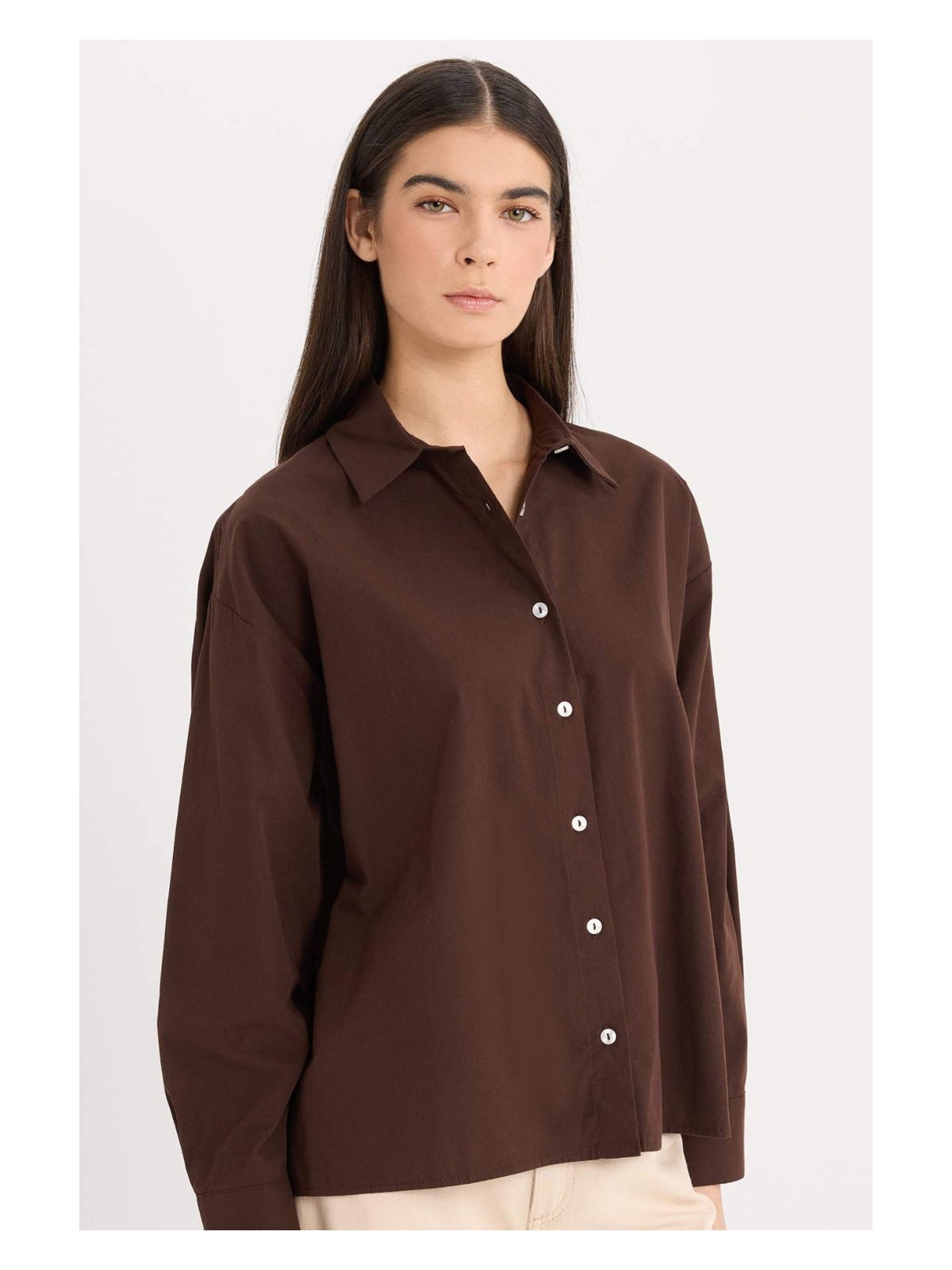 DeFacto Oversize Geniş Kalıp Poplin Basic Düz Uzun Kollu Gömlek E2677AX24WN - Görsel 3