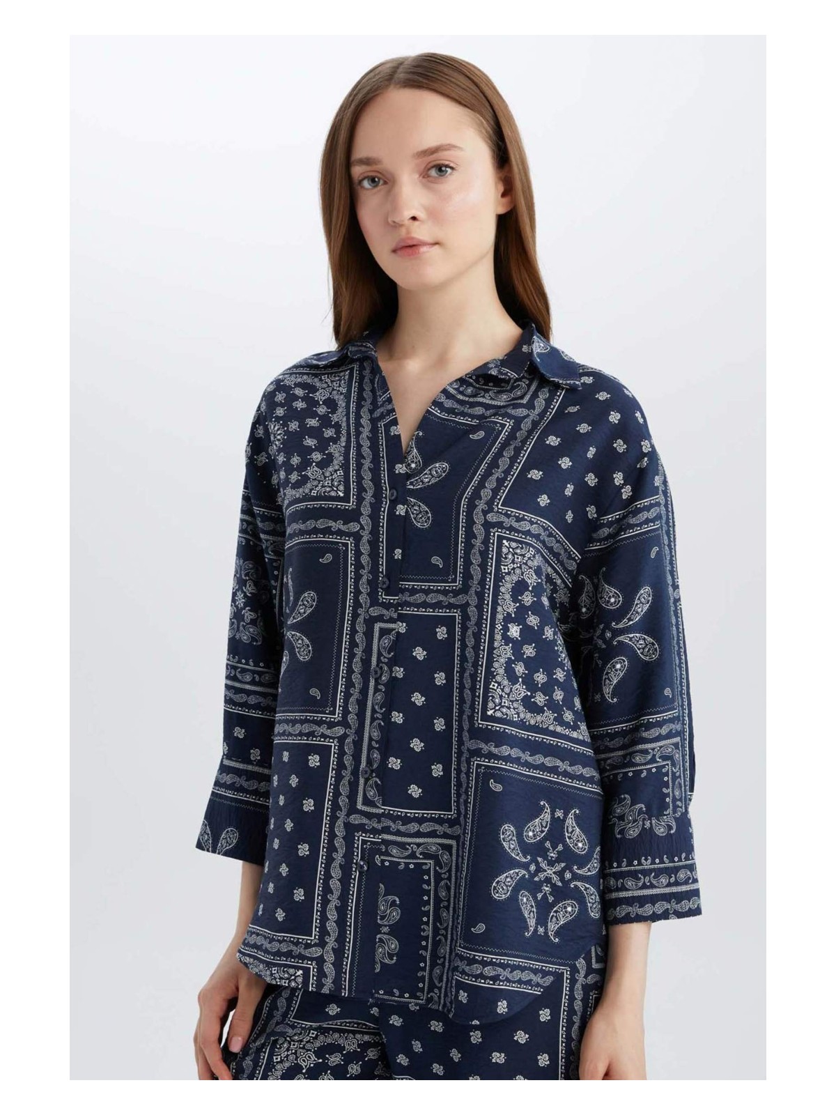 DeFacto Regular Fit Desenli Uzun Kollu Gömlek C3818AX25SP - Görsel 5