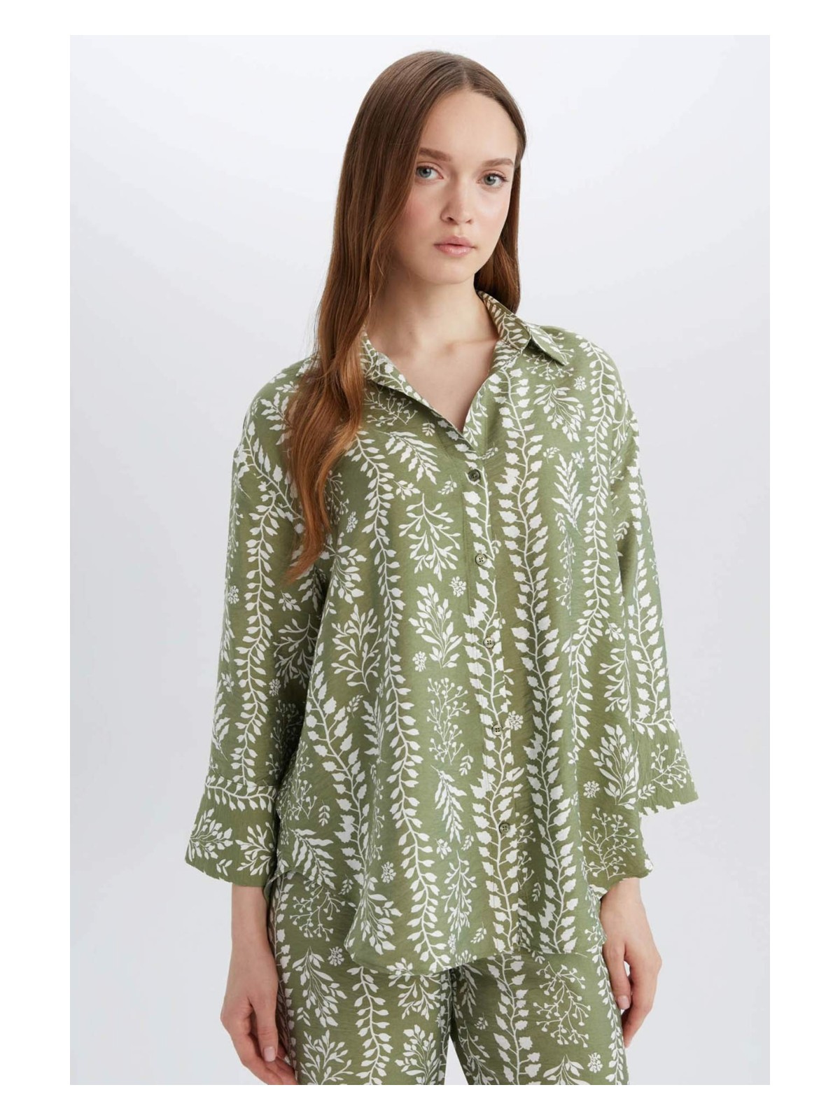 DeFacto Regular Fit Desenli Uzun Kollu Gömlek C3818AX25SP