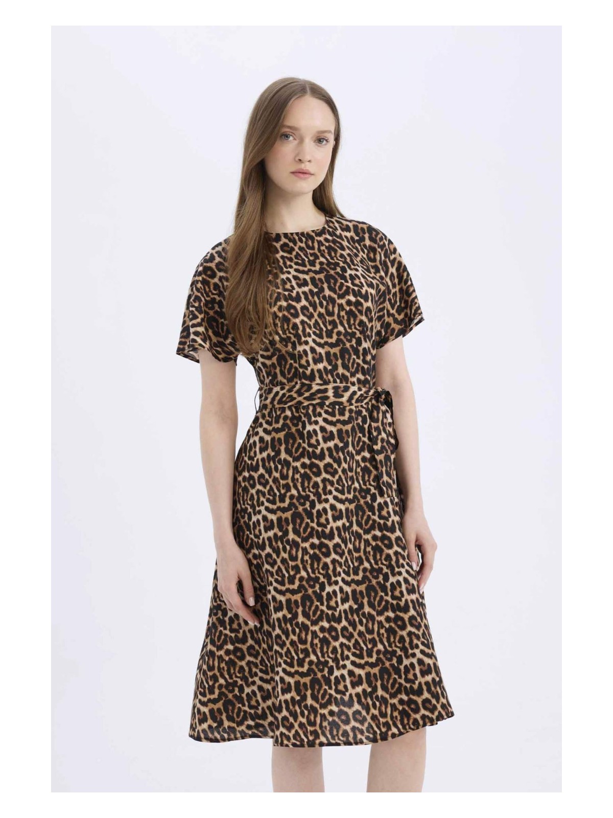 DeFacto Regular Fit Bisiklet Yaka Leopar Desenli Kuşaklı Kısa Kollu Midi Elbise E7113AX25SP - Görsel 3