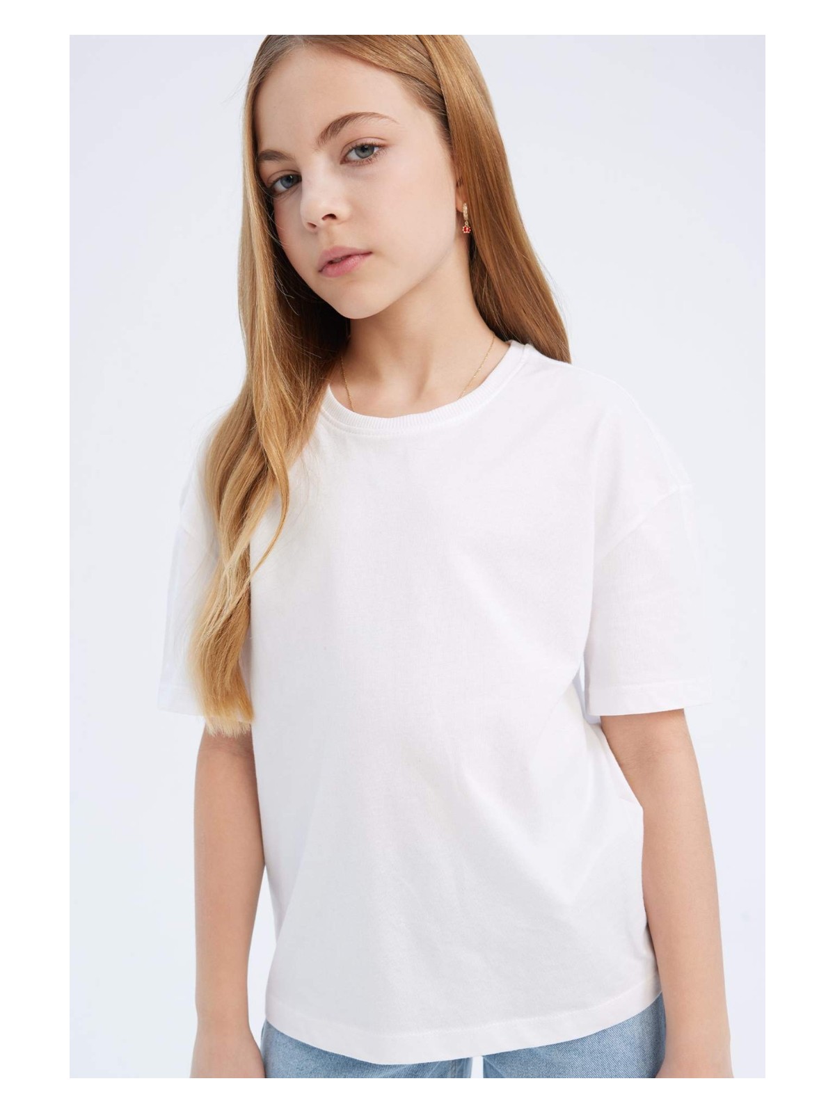 DeFacto Relax Fit Bisiklet Yaka Basic Düz Kısa Kollu Tişört Kız Çocuk D9099A825SM - Görsel 3