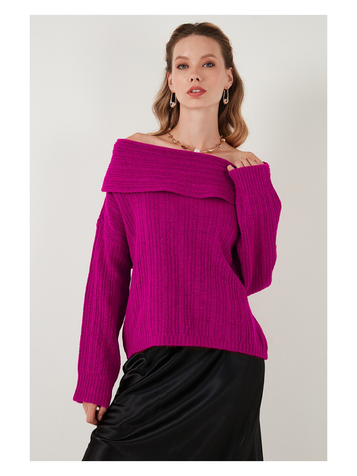 Lela Oversize Fit Madonna Yaka Triko Kazak Bayan KAZAK 4615216 - Görsel 4