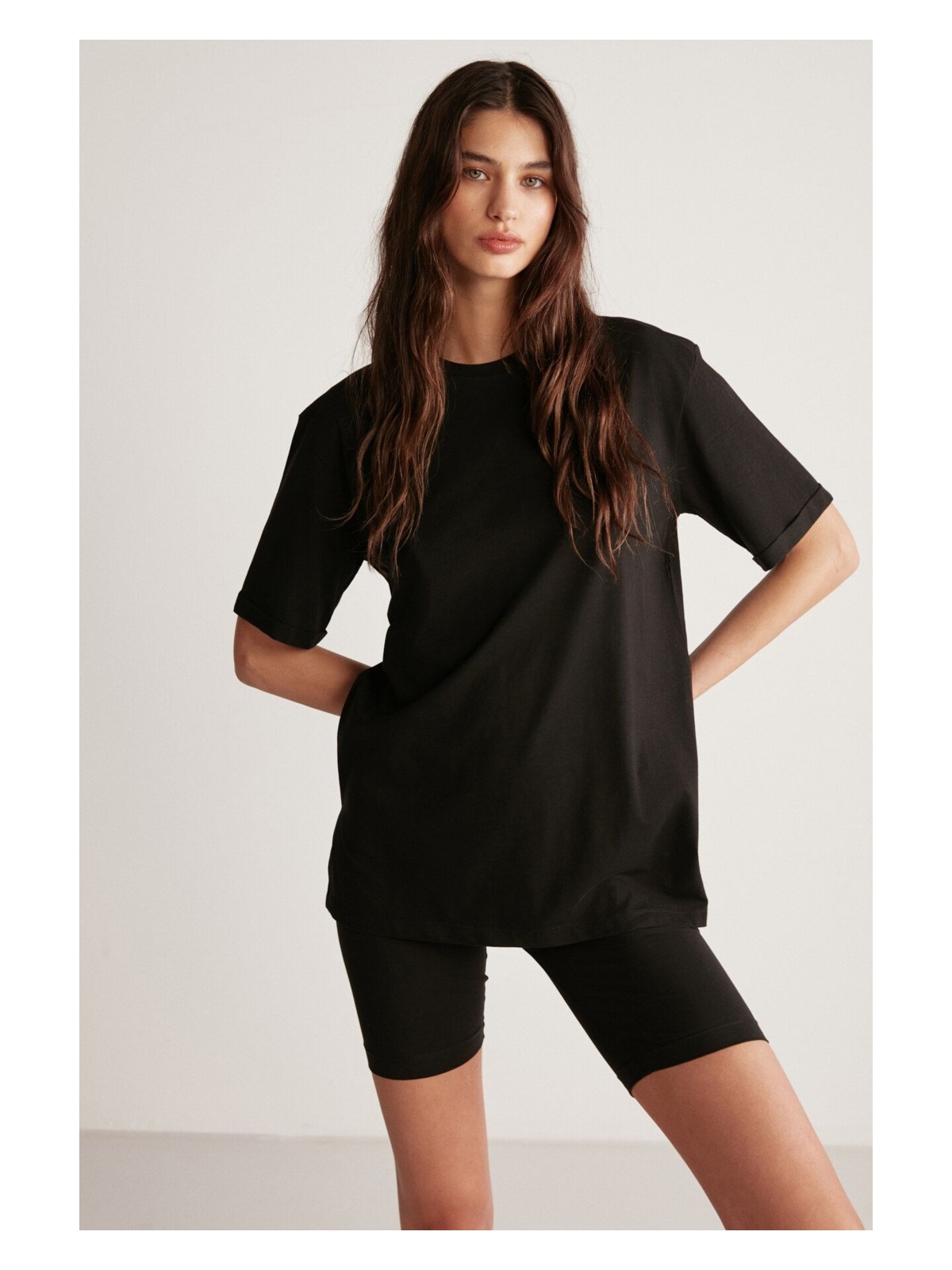 Grimelange Betsy Kadın %100 Pamuk Bisiklet Yaka Kısa Kollu Basic Siyah T-shirt