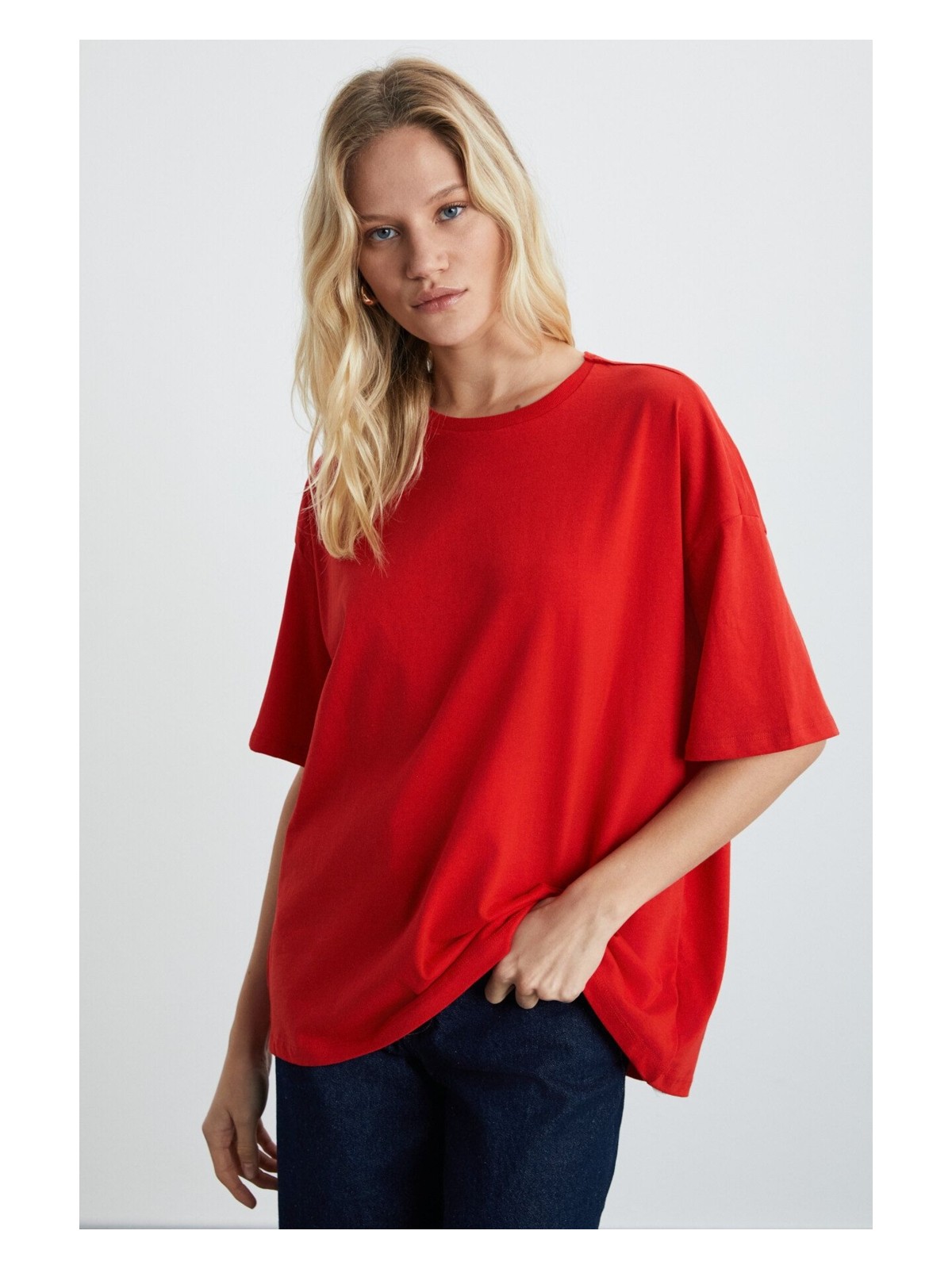 Grimelange Lagertha Kadın %100 Organik Pamuklu Kalın Dokulu Oversize Fit Yuvarlak Yakalı Kırmızı T-shirt