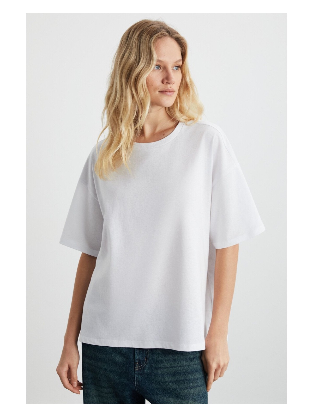 Grimelange LAGERTHA Kadın %100 organik Pamuklu Kalın Dokulu Oversize Fit Yuvarlak Yakalı Yeşil T-Shirt - Görsel 3