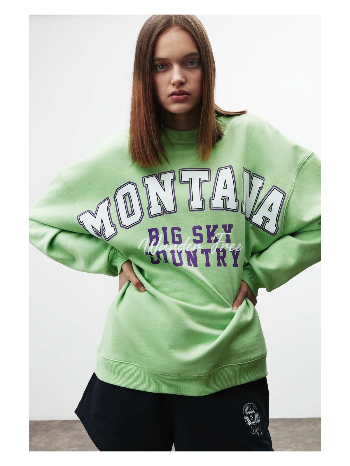 Grimelange Ramona Kadın Oversize Yumuşacık Içi Polarlı Organik Pamuklu Baskılı Yuvarlak Yakalı Yeşil Sweatshirt