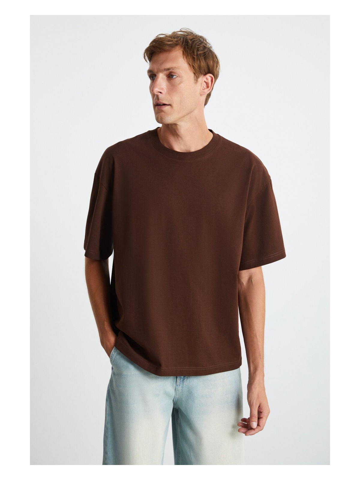 Grimelange Jett Erkek Oversize Fit %100 Organik Pamuk Kalın Dokulu Bisiklet Yakalı Beyaz T-shirt - Görsel 9