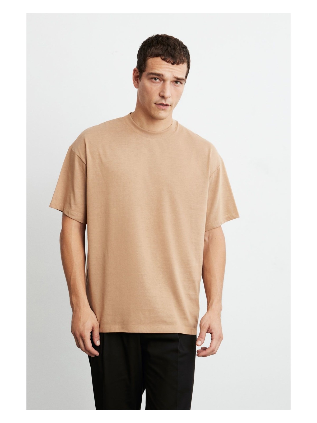 Grimelange Jett Erkek Oversize Fit %100 Organik Pamuk Kalın Dokulu Bisiklet Yakalı Beyaz T-shirt - Görsel 4