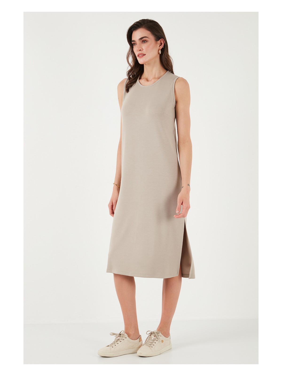 Lela Regular Fit Bisiklet Yaka Yırtmaç Detaylı Basic Midi Elbise Bayan Elbise 5866160 - Görsel 5