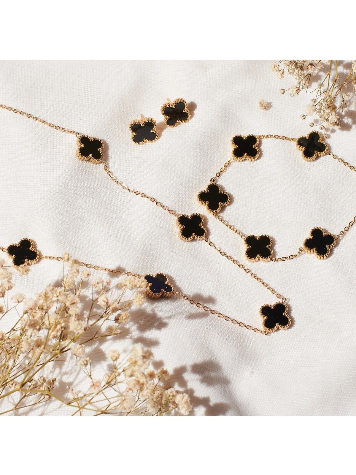 Aurrari Altın Kaplama Siyah Kolye Bileklik Küpe Cleff Çelik Set