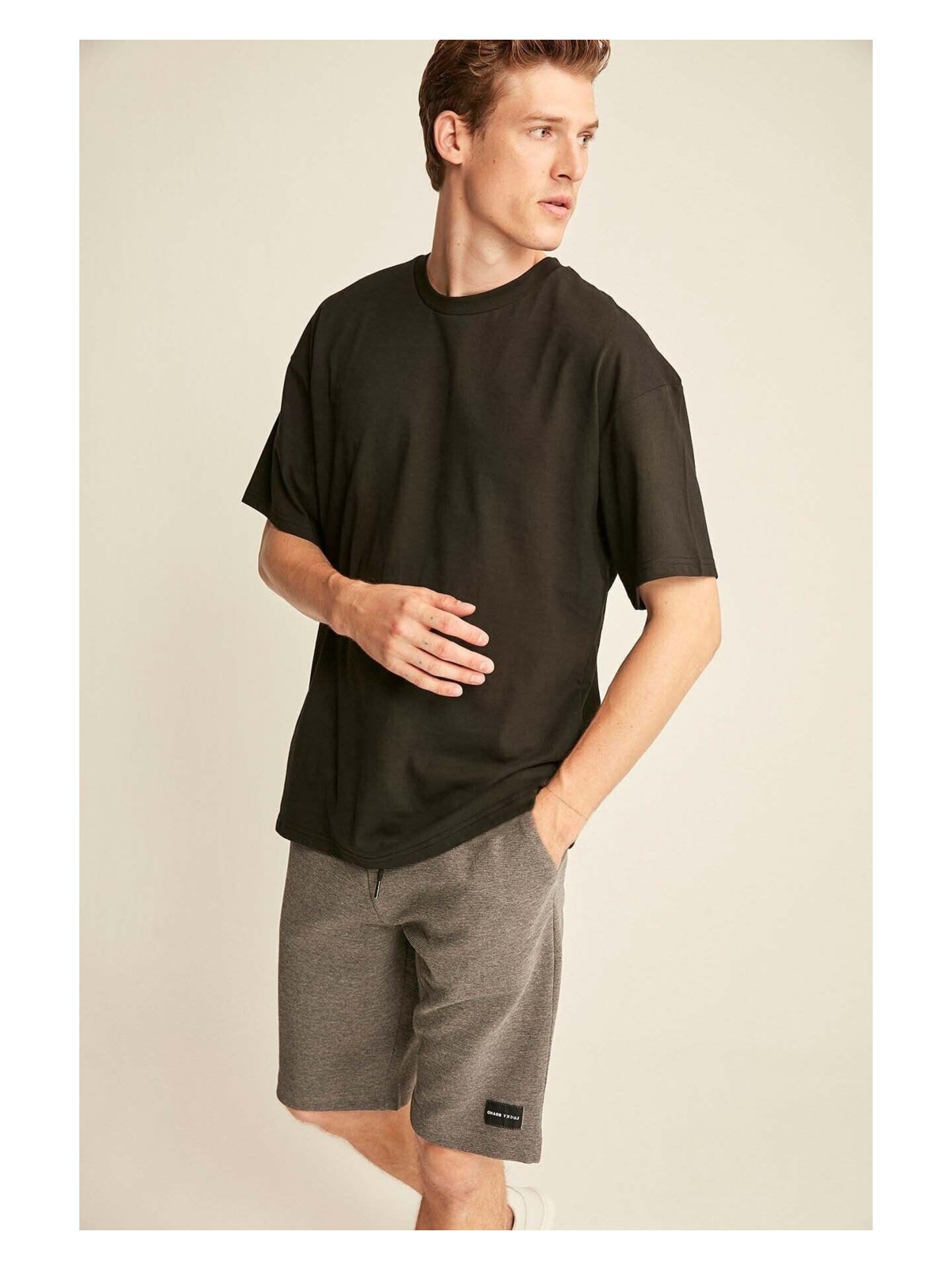 Grimelange Jett Erkek Oversize Fit %100 Organik Pamuk Kalın Dokulu Bisiklet Yakalı Siyah T-shirt