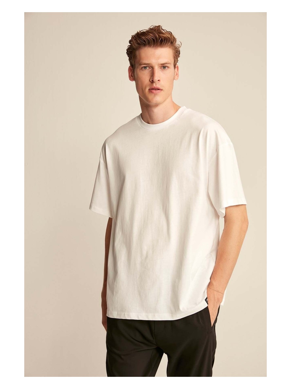 Grimelange Jett Erkek Oversize Fit %100 Organik Pamuk Kalın Dokulu Bisiklet Yakalı Beyaz T-shirt