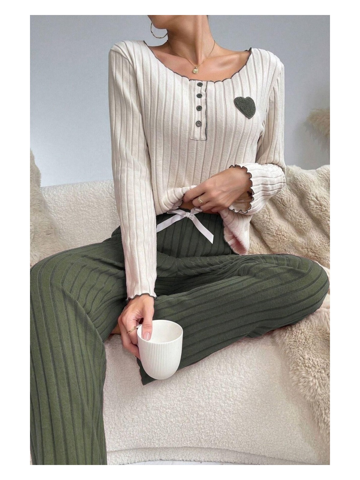 Bella Notte Nakışlı Siyah Pamuklu Kalp Detaylı Pijama Takımı - Görsel 3