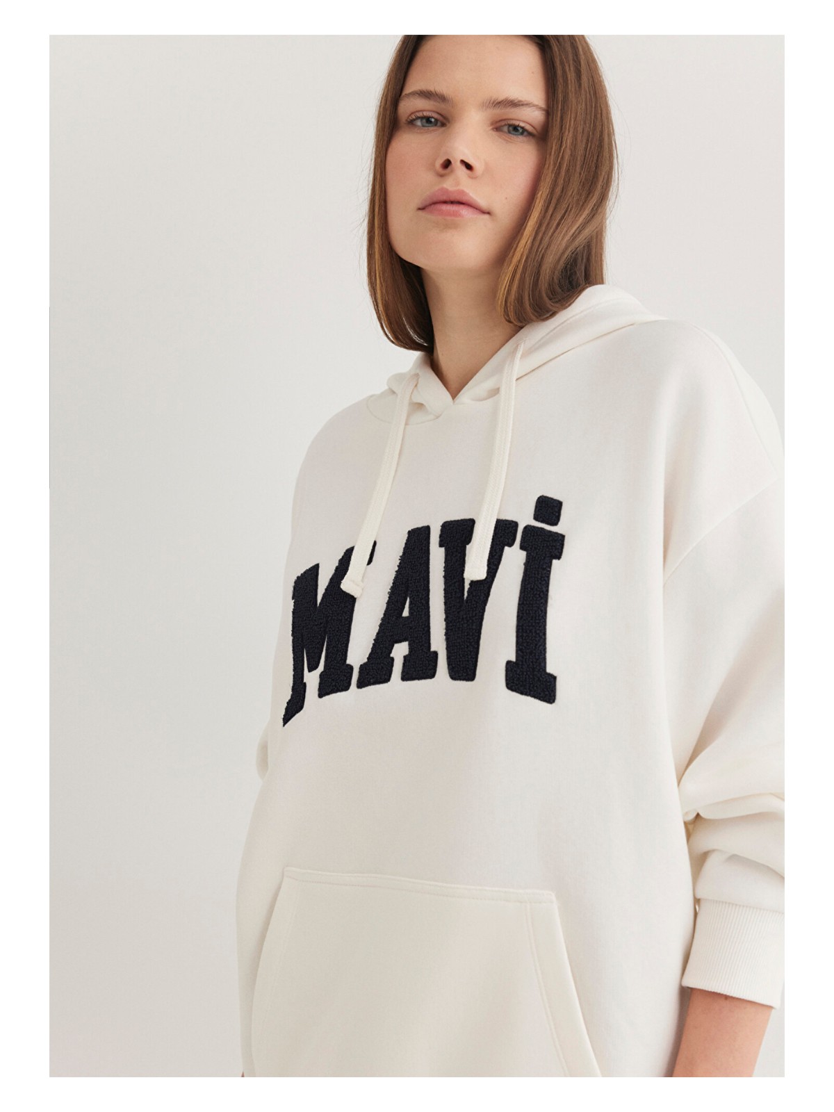 Mavi Mavi Logo Patchli Beyaz Sweatshirt 1S10175-80194
